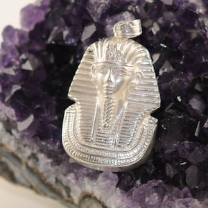King Tut - 925 Sterling Silver pendant, you&#39;ll be impressed by the quality & great details. You deserve to possess it. coming from old Egypt