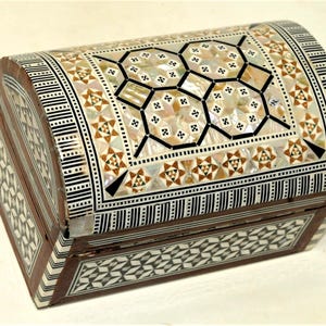 Wonderful Egyptian Handmade Jewelry Box - Beech wood with inlaid Mother of Pearl 5.5 x 3.5 inches. Elegant piece from Egypt with love
