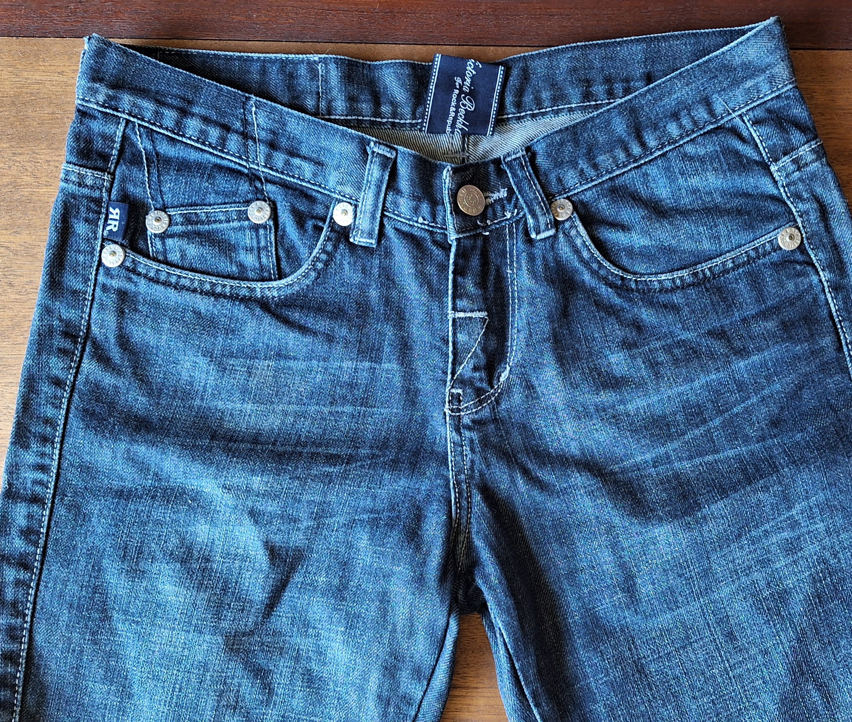 ショートパンツ VICTORIA BECKHAM Women Shorts  Burmudas 1124WTR005120A 1 Bl Victoria Beckham Denim Bermuda-shorts Victoria Beckham