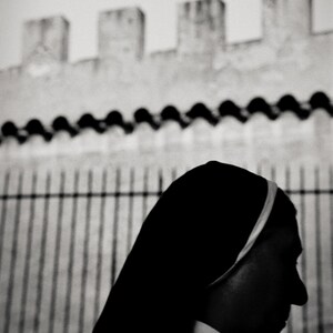 nun, Vatican City 2001.