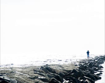 homem na costa rochosa, Avalon NJ 2016.