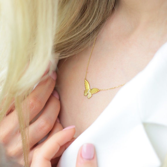 Collana Farfalla Con Diamante Di Laboratorio 0.035ct | VVS1 Colore D | Argento 925 Placcato Oro 18K | Gioiello Regalo Per Donne