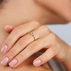 Bague rubis délicate en or 14 carats, bague de fiançailles halo de diamants