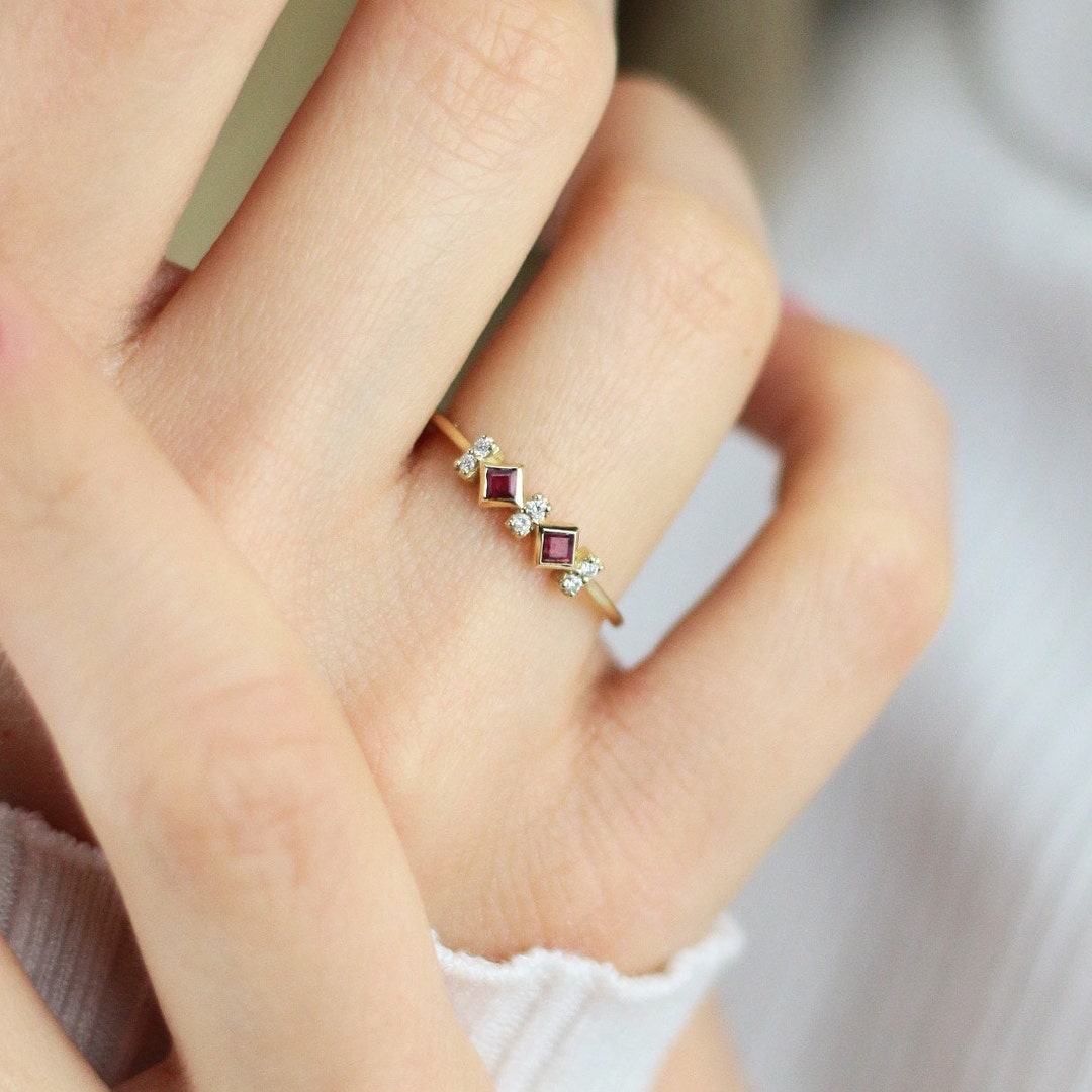 Art Deco 14K Gold Ruby and Diamond Wedding Band - Etsy