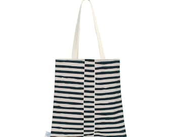 Staggered Lines Flat Tote