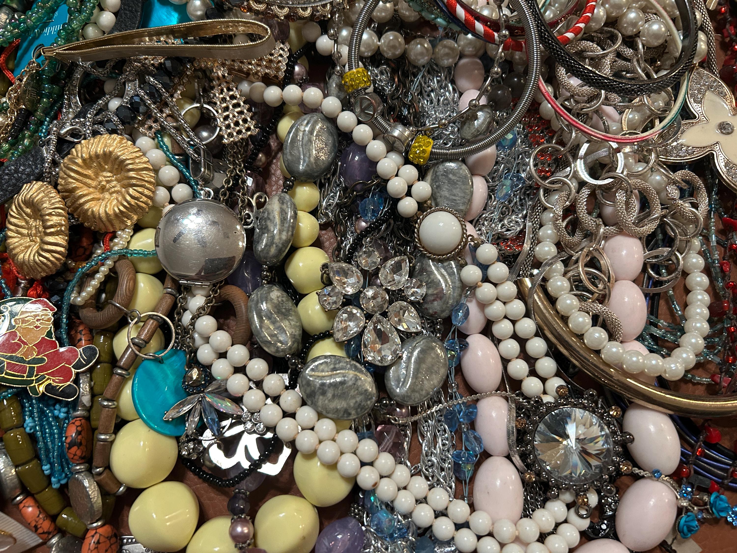 CRAFT LOT, 75 Pieces of Vintage to Now Jewelry.  Mixed Lot