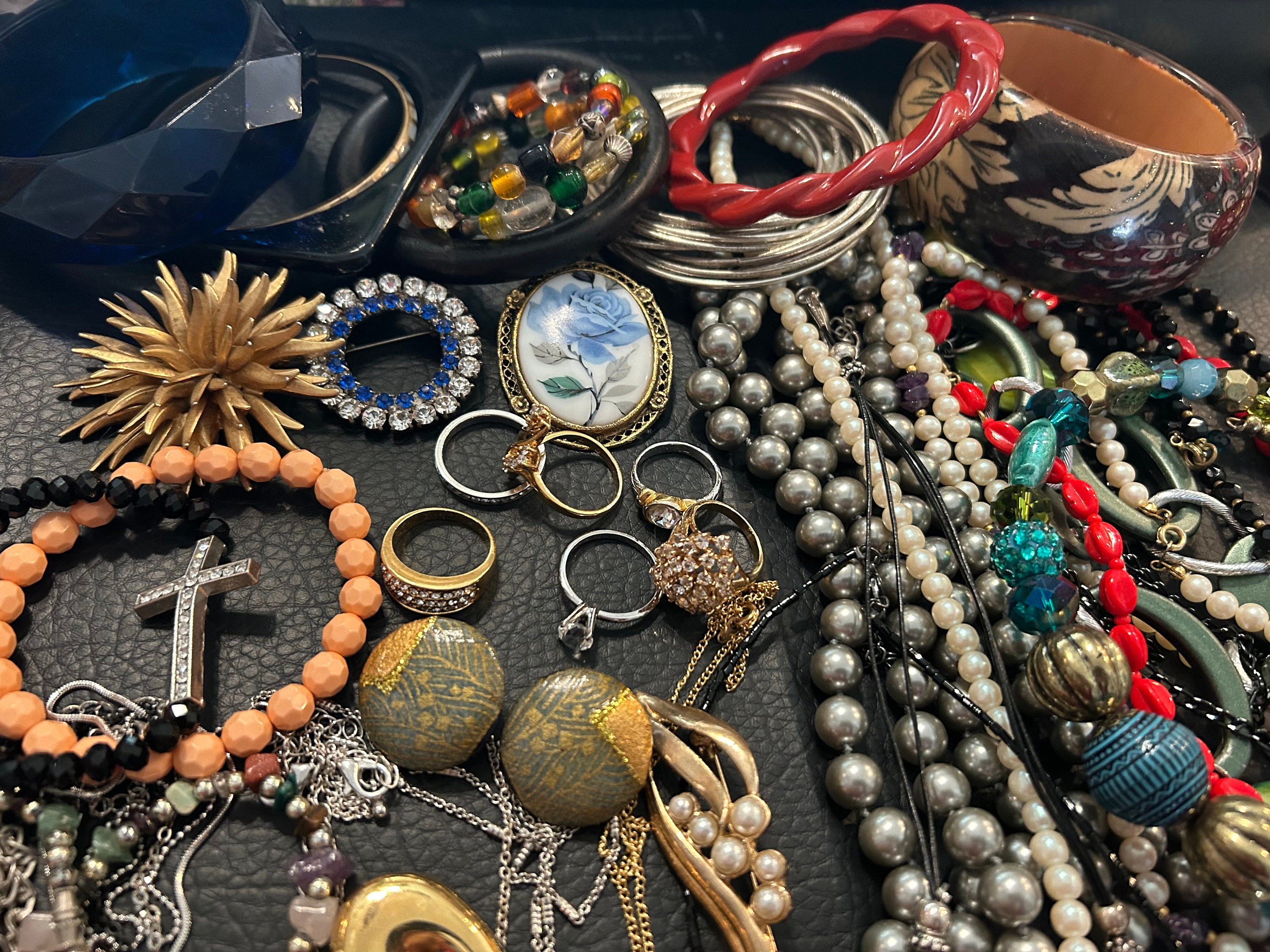 Most Valuable Costume Jewelry Identification, Valuation,, 54 OFF