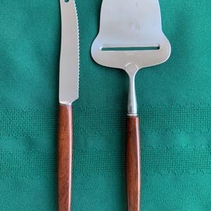 Norway Stainless Steel Wood Handle Cheese Serving Set Vintage Skaugun Cheese Slicer And Serrated Cheese Knife With Pic Tip