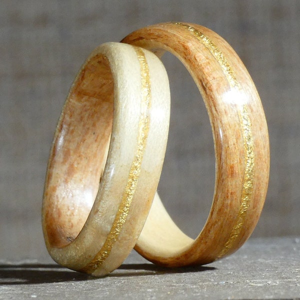 Couple d'alliance en bois de hêtre, d'érable et or - bague originale pour le couple, pour lui, pour elle - fait main en France