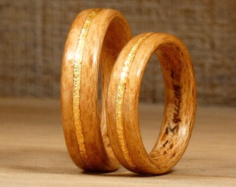 Couple d'alliance bois de hêtre et or - Une bague originale pour le couple, pour lui, pour elle - un anneau de mariage fait main en France