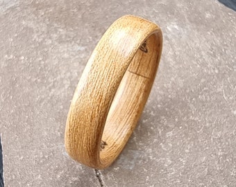 Bague en bois de châtaignier à personnaliser - Alliance pour lui, pour elle - Anneau de fiançailles fait main en bois personnalisable