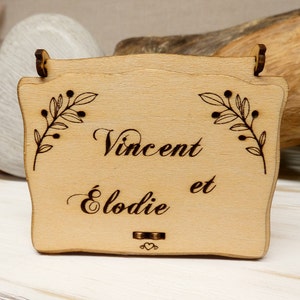 Boîte de bague en bois écrin pour 2 alliances à personnaliser en bois fait main en France image 4