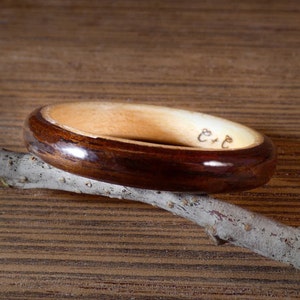 Alliances en bois d'ébène à personnaliser Alliance pour lui, pour elle Anneau de demande bague empilable image 3