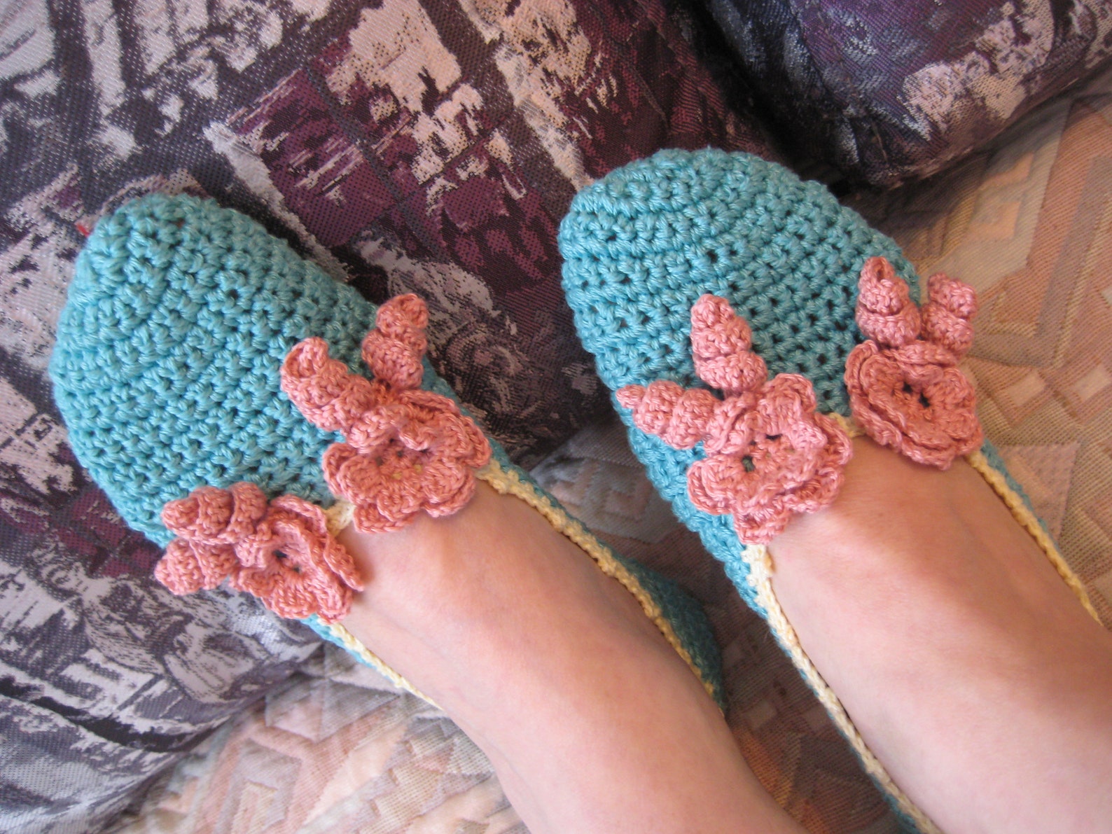 crochet ballet slippers, turquoise color, cotton, two flower decoration, gift for woman for mom for girlfriend, home slippers, n