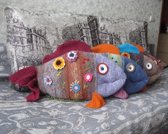 Gestricktes Fisch niedliches Sofakissen, dekoratives Plüschtier, Stickereikissen