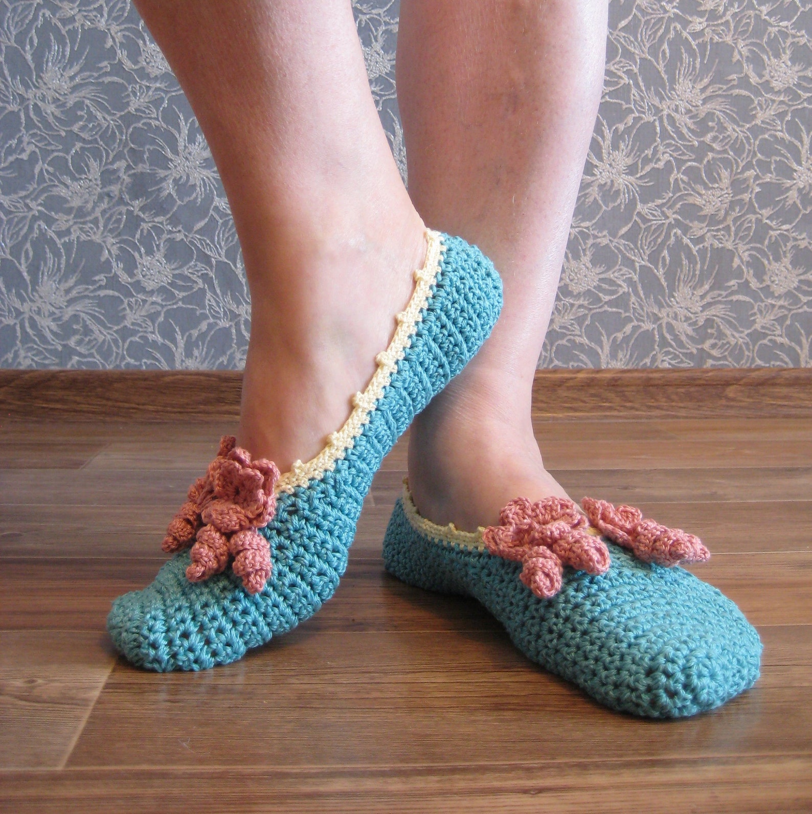 crochet ballet slippers, turquoise color, cotton, two flower decoration, gift for woman for mom for girlfriend, home slippers, n