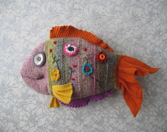 Gestricktes Fisch niedliches Sofakissen, dekoratives Plüschtier, Stickereikissen