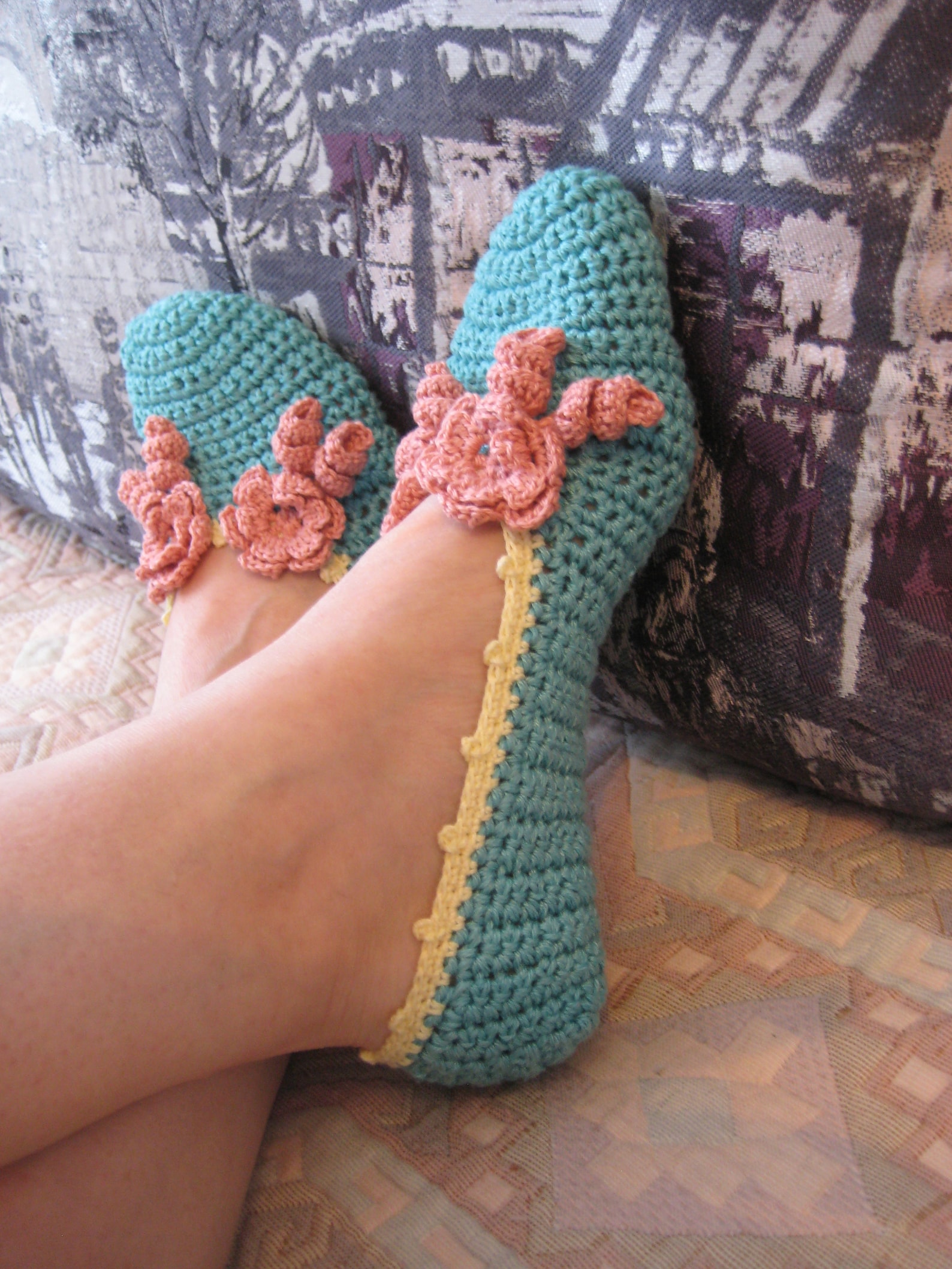 crochet ballet slippers, turquoise color, cotton, two flower decoration, gift for woman for mom for girlfriend, home slippers, n