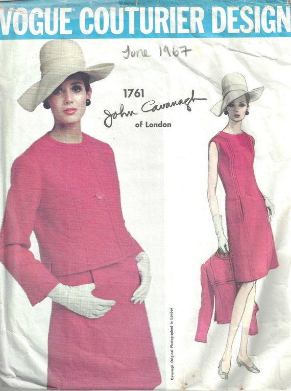 1964 Vintage VOGUE Sewing Pattern B36 WEDDING DRESS GOWN BY JOHN CAVANAGH 1777