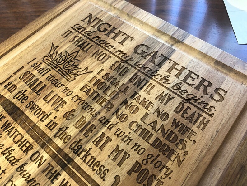 Game of Thrones Cutting Board: Night Watch Oath - Thumbnail 4