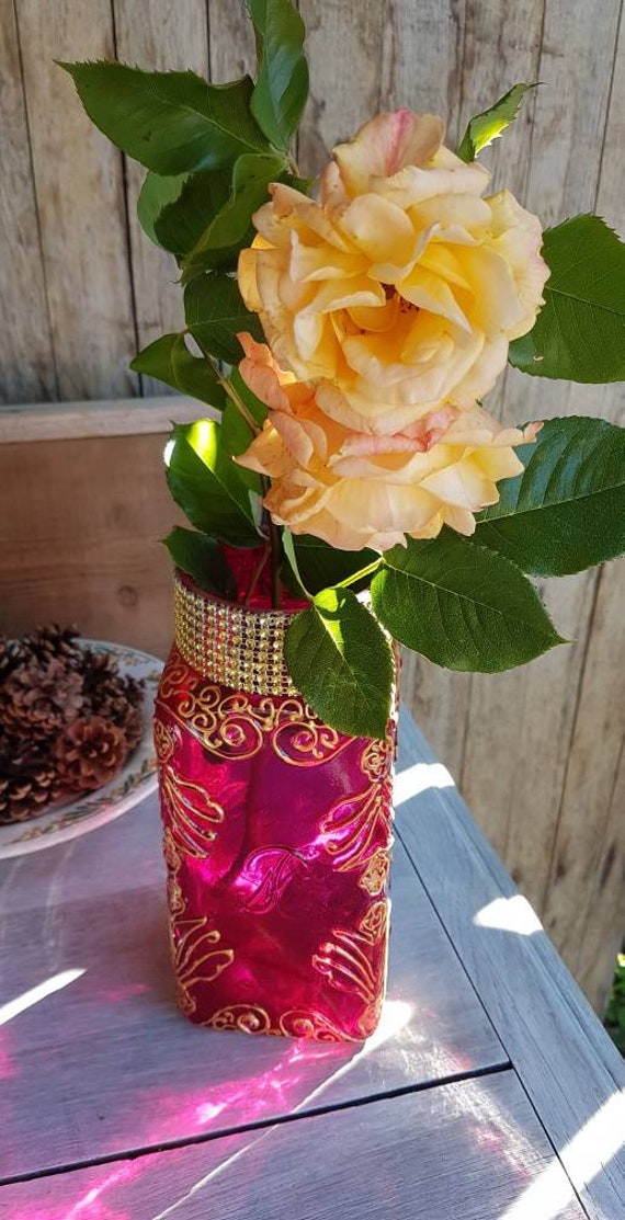 Vase Rose. Vitrail. Hand Decorated Vintage .vintage.hand Made.vase en Verre