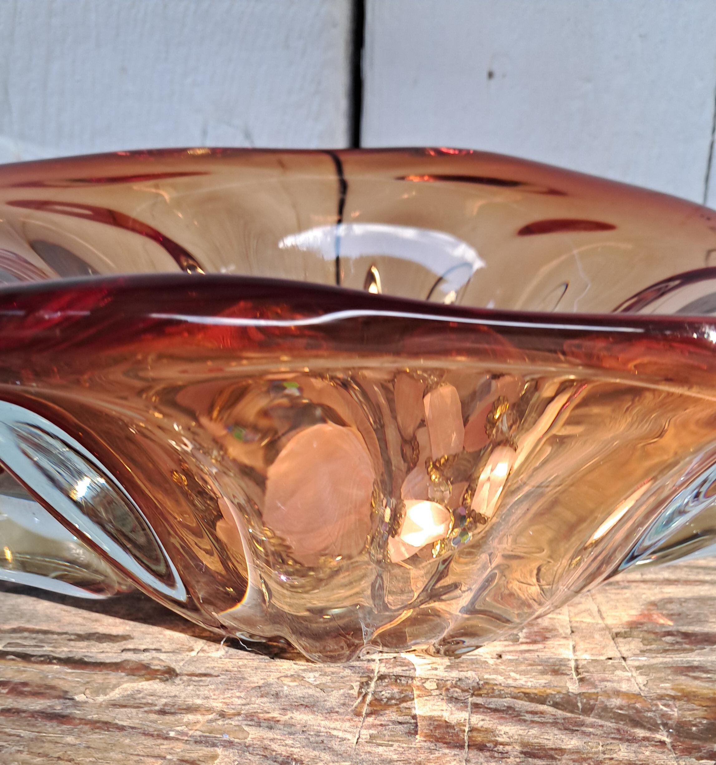クリスタルバスケット。ガラス工芸品。装飾品。ヴィンテージ。フリー
