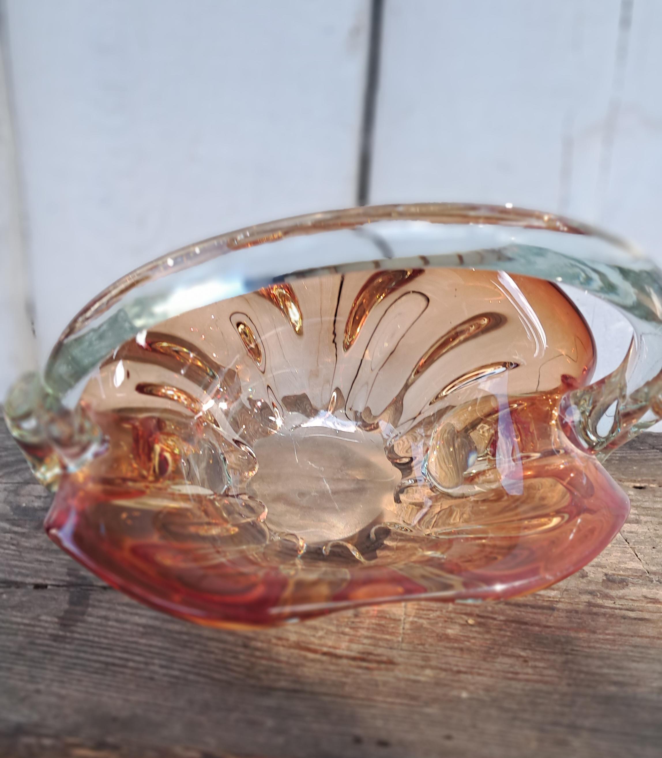 クリスタルバスケット。ガラス工芸品。装飾品。ヴィンテージ。フリー