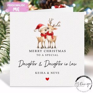 Gepersonaliseerde kerstkaart voor dochter en schoondochter - Loving Reindeer Female Couple Couple Card and Red Heart