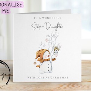 Merveilleuse carte de Noël belle-fille - joli bonhomme de neige et arbre avec coeurs Cartes minimales
