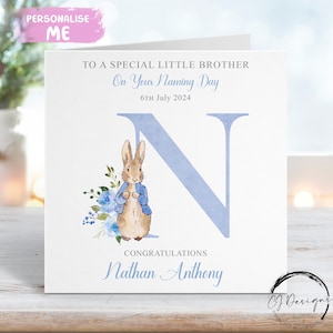Personalisierte Peter Rabbit Little Brother Namenstagskarte, Anfangsname und Datum Grußkarte, Namenstags-Andenken