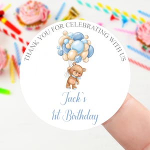Stickers d'anniversaire personnalisés - Nounours et ballons bleus prénom/âge Sac de fête d'anniversaire Sticker Merci Cône sucré - 37 mm/45 mm/51 mm/64 mm