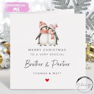 Cartão de Natal personalizado para irmão e parceiro - Cartão de pinguins de casal masculino e coração vermelho