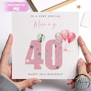 Gepersonaliseerde mummieverjaardagskaart, roze leeftijdsnummers ELKE BEWOORDING/LEEFTIJD 30 40 40 45 50 50 60 65 70 70 75 80 85 90 90 95 100