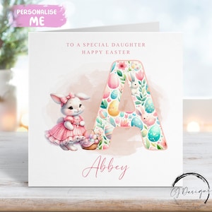 Carte de Pâques personnalisée pour fille avec initiale et nom - Illustration de petite fille Lapin de Pâques avec panier - Carte pour elle