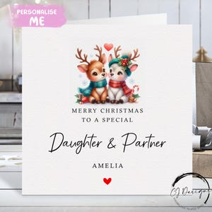 Biglietto di Natale personalizzato per figlia e partner - Biglietto di coppia di renne amorevoli e cuore rosso