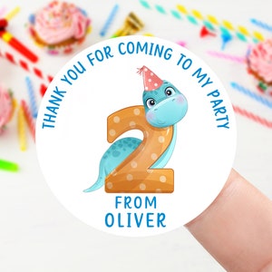 Stickers d'anniversaire personnalisés - Sticker de remerciement pour sac de fête d'anniversaire dinosaure mignon Âge 1-9 ans 37 mm/45 mm/51 mm/64 mm - étiquettes cônes sucrés