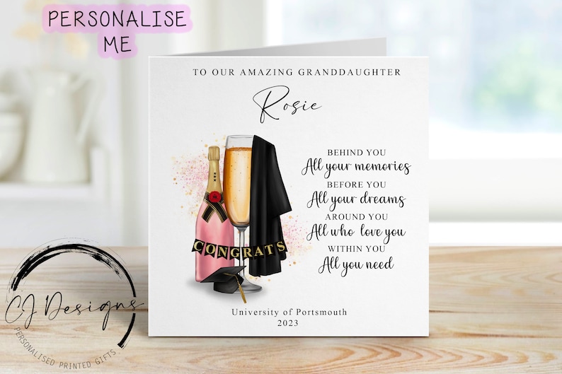 Carte de remise de diplôme personnalisée pour petite-fille - avec casquette, robe et champagne rose - nom et université à ma/à notre incroyable petite-fille image 2