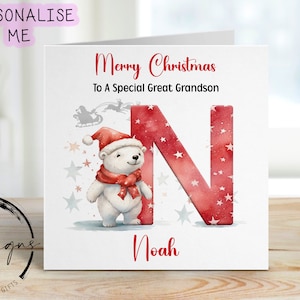 Cartão de Natal personalizado do urso polar do bisneto com rena do Papai Noel e letra inicial e nome