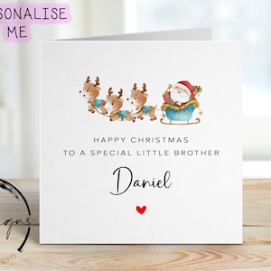 Personalisierte Weihnachtskarte für kleinen Bruder, Weihnachtsschlitten und Rentier, mit Namen