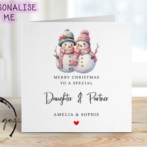 Personalisierte Tochter & Partner Weihnachtskarte -Schneemann Weibliche Paar Karte und rotes Herz