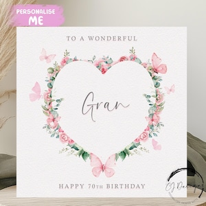 Biglietto di auguri di compleanno personalizzato con fiori rosa e farfalla, cornice a forma di cuore, qualsiasi età: 40°, 45°, 50°, 60°, 65°, 70°, 75°, 80°, 85°, 90°, 95°, 100°