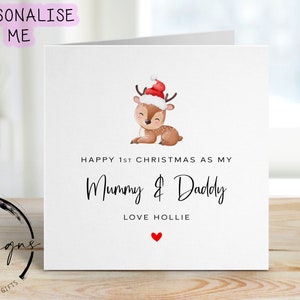 Tarjeta navideña personalizada para mi primera Navidad como mamá y papá: reno bebé con gorro navideño