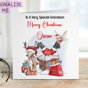 Tarjeta de Navidad personalizada para un nieto especial: Papá Noel atrapado en la chimenea: tarjeta con el nombre de un niño pequeño