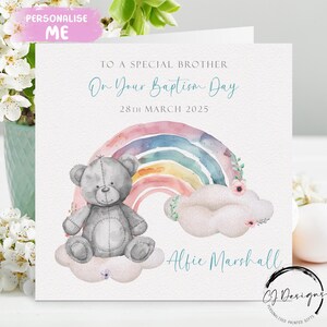 Tarjeta de bautismo personalizada para hermano, nombre y fecha, tarjeta de felicitación con osito arcoíris, recuerdo del día del bautismo para él