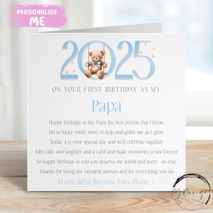 Cartão de aniversário personalizado do papai - Teddy Bear Blue 2025 Primeiro aniversário como meu poema - Nome QUALQUER PALAVRA 1º 40º 45º 50º 55º 60º 65º