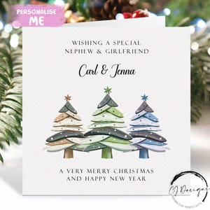 Carte de Noël personnalisée pour neveu et petite amie - Carte de couple sur le thème des arbres de Noël rustique avec noms