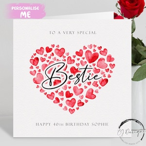Carte d'anniversaire personnalisée Bestie, coeurs rouges N'IMPORTE QUELLE TEXTE /ÂGE/ Prénom 18ème 21ème 25ème 30ème 35ème 40ème 45ème 50ème 55ème 60ème 65ème 70ème 80ème