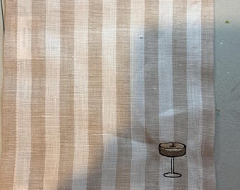 Linen cocktail napkins embroidered with espresso martinis - set of 4