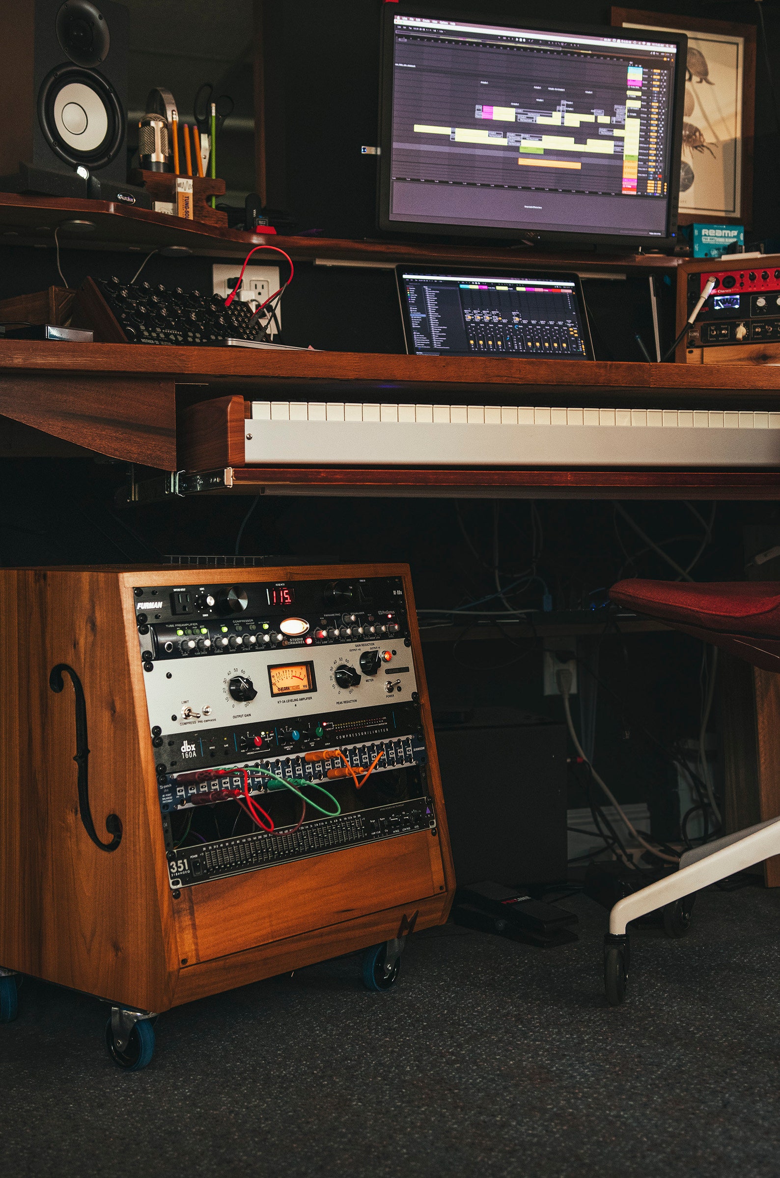 10u Angled ƒ-series Ventilated Audio Rack - Etsy