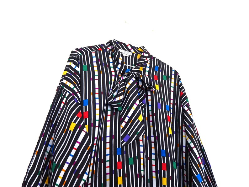 Vintage 80s Pussy Bow V Neck Blouse with StripesGeometric Pattern Size L UK 16